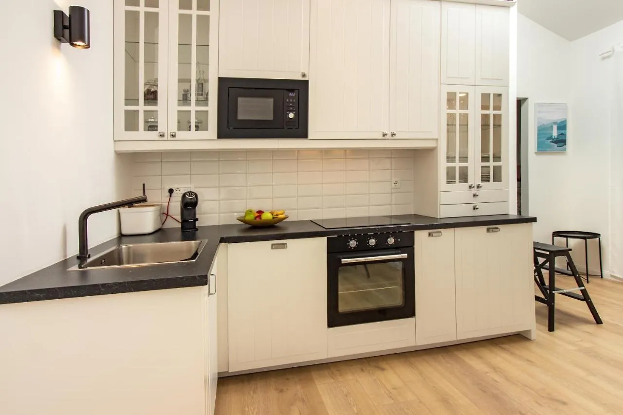 Beachside Apartment Attico Split