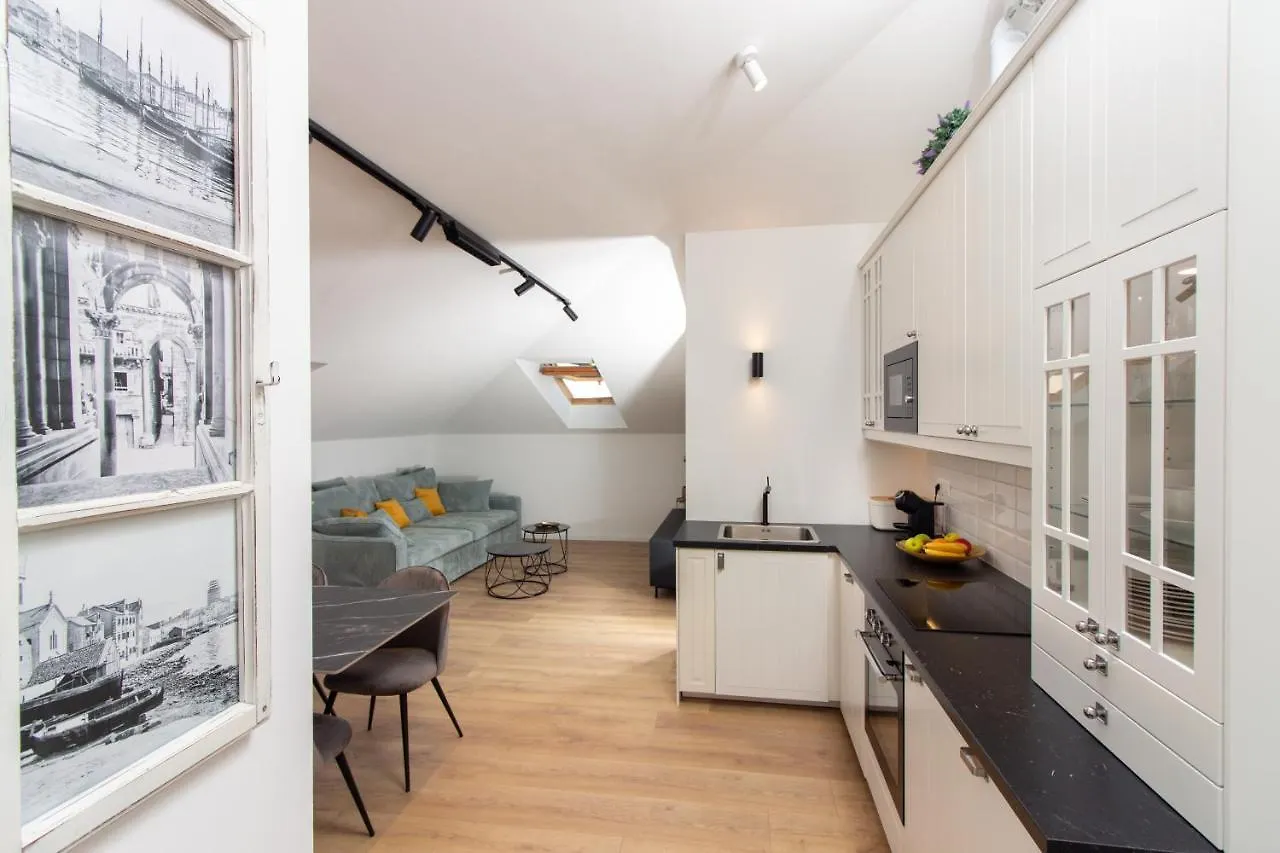 Beachside Apartment Attico Split