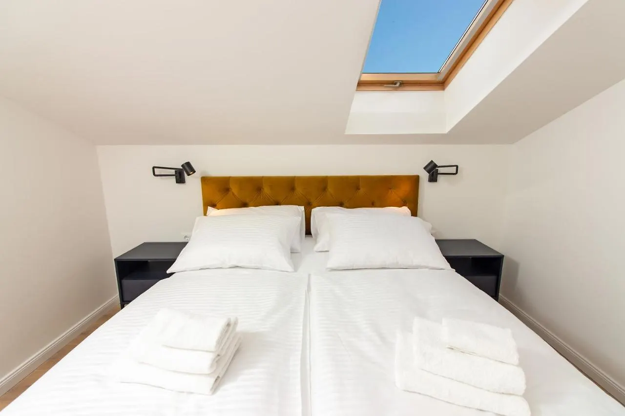 Beachside Apartment Attico Split