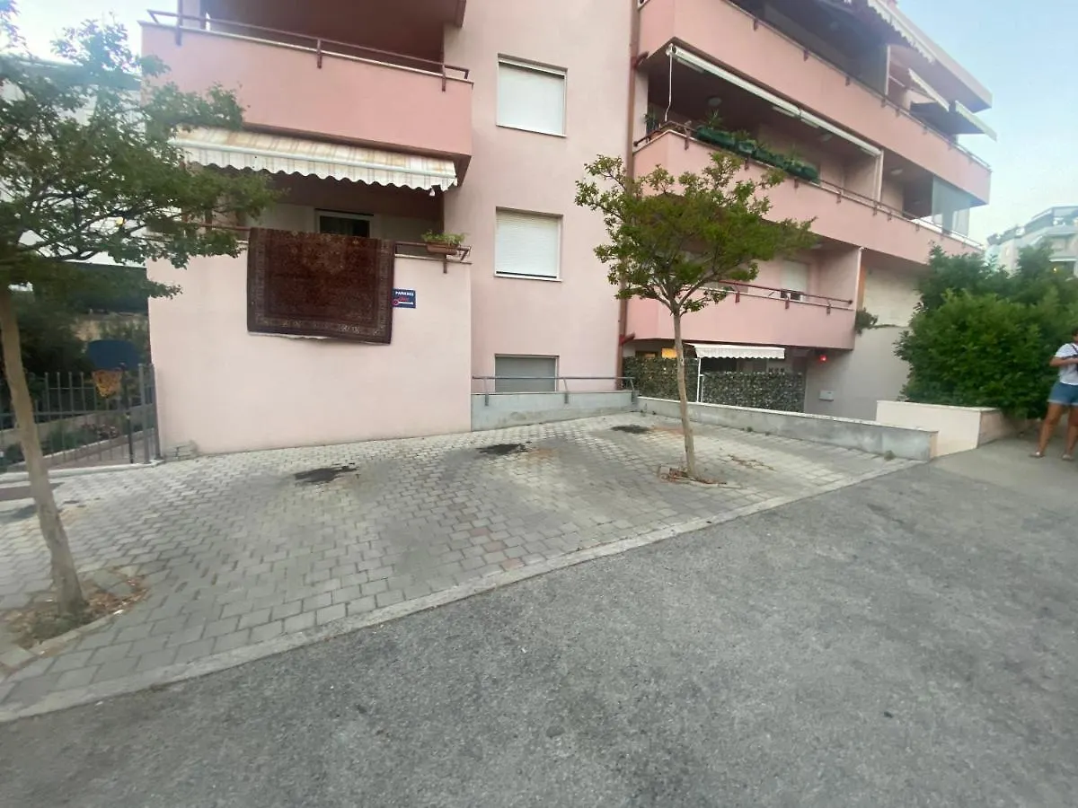 Beachside Apartment Attico Split