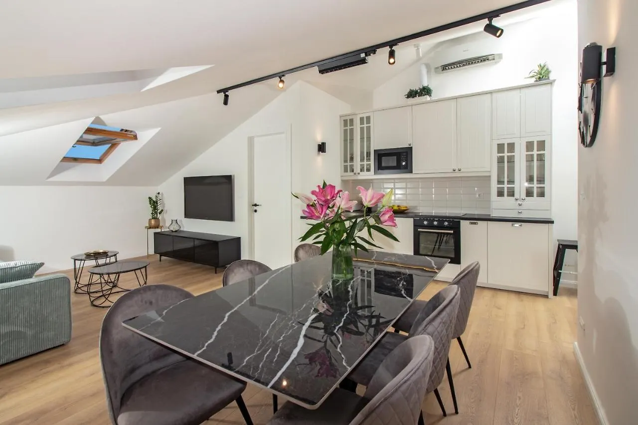 Beachside Apartment Attico Split 0*,